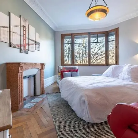 The Red Heart Of - Beautiful For 4 People Annecy