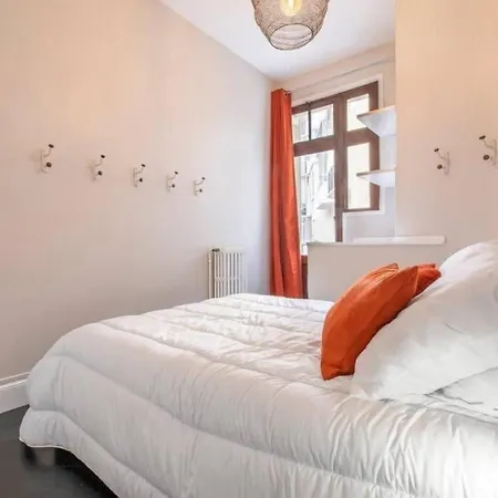 The Red Heart Of - Beautiful For 4 People Apartment Annecy