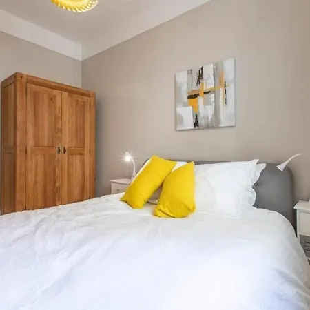 Apartment The Red Heart Of - Beautiful For 4 People