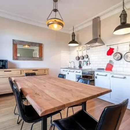 The Red Heart Of - Beautiful For 4 People Apartment Annecy
